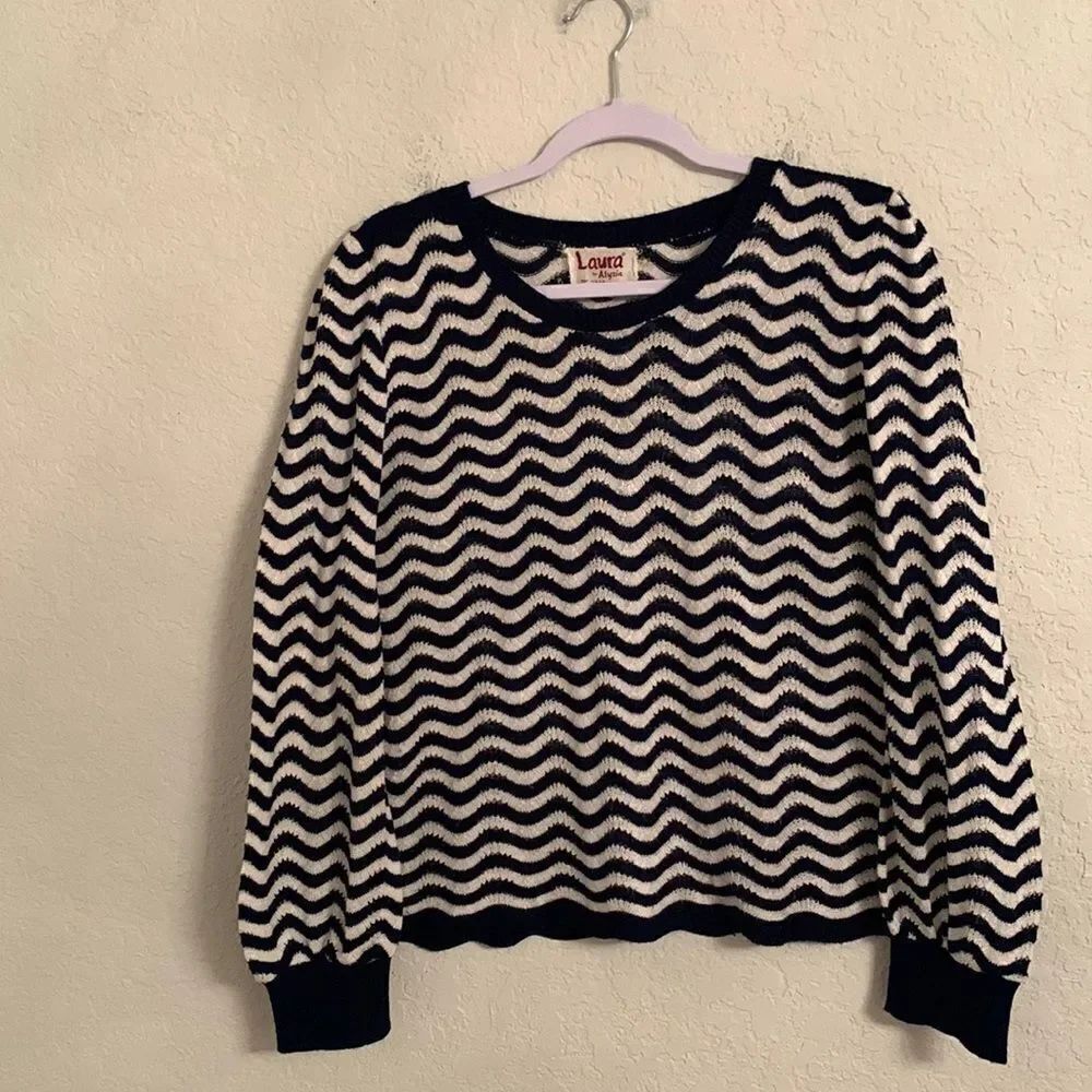 Laura by Alyzia Lightweight Stripped Sweater Size L US / 20 EU